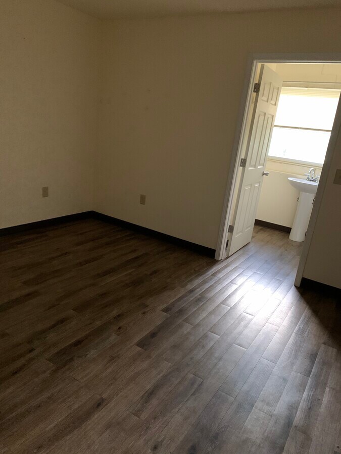 Photo - Madrid Court Unit 11