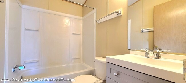Photo - $2000 Rent Credit! 3 Bed 2 Bath Modular house