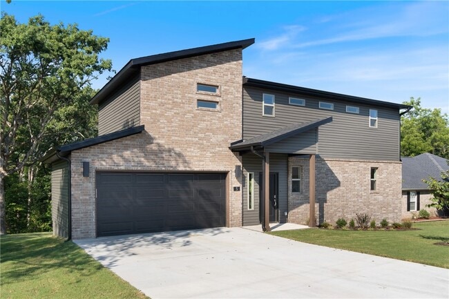 Photo - 5 Hebrides Ln