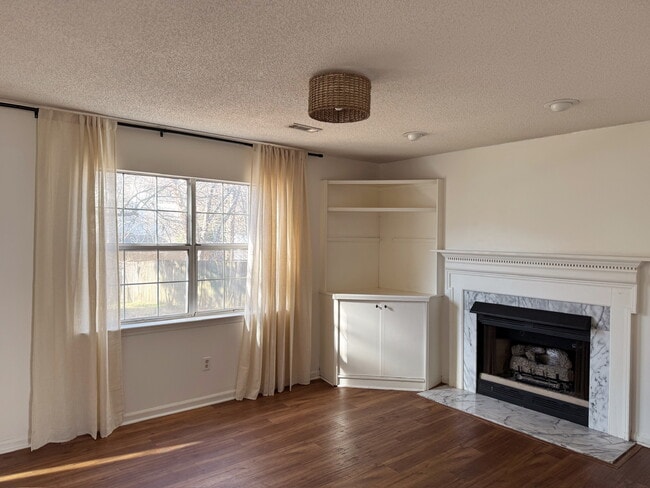 Photo - 103 Toura Ln