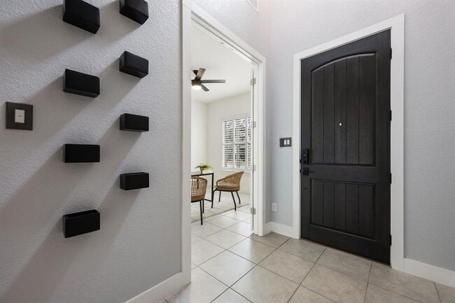 Photo - 5604 Anaheim Ave