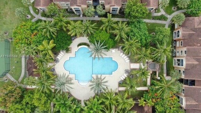 Photo - 7930 N Nob Hill Rd Unit 204