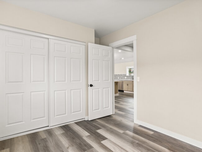 Photo - 2221 NE 9th Ave