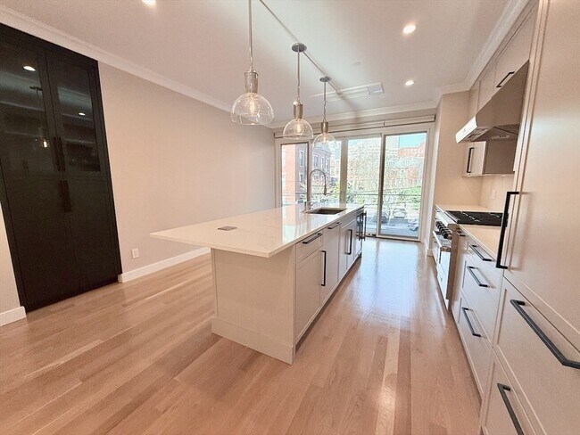 Photo - 143 Warren Ave Unidad 2