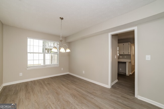 Photo - 1097 Hidden Brook Trail