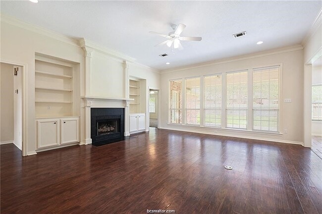 Photo - 4709 Shoal Creek Dr