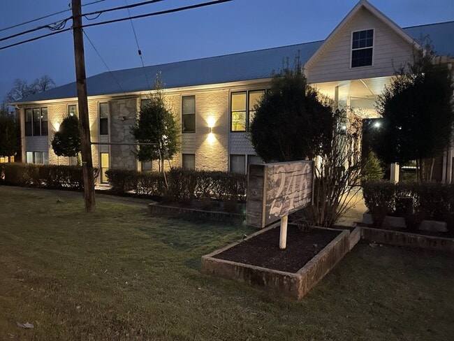 Photo - 246 White Bridge Pike Unit 246 A8