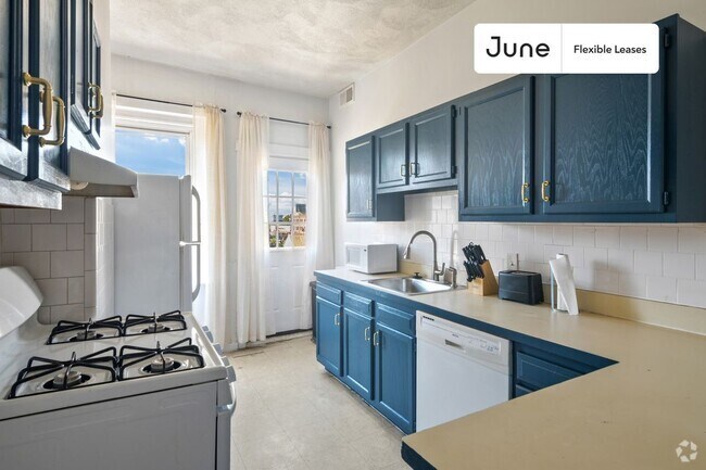 Building Photo - 7 Linden St Rental
