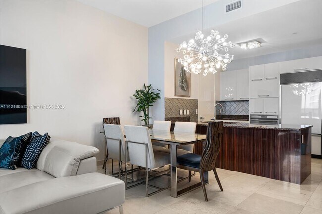 Photo - 15811 Collins Ave Unidad 4102