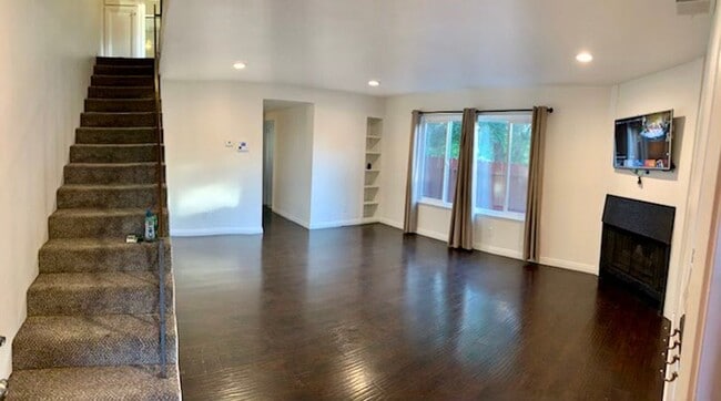 Photo - 2400 Northrop Ave