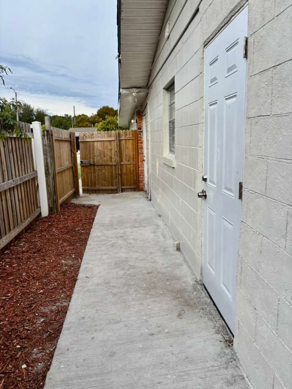 Building Photo - 1216 Marlowe Ave