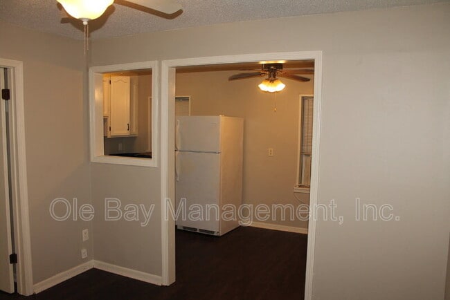 Photo - 2305 Hillwood Dr E