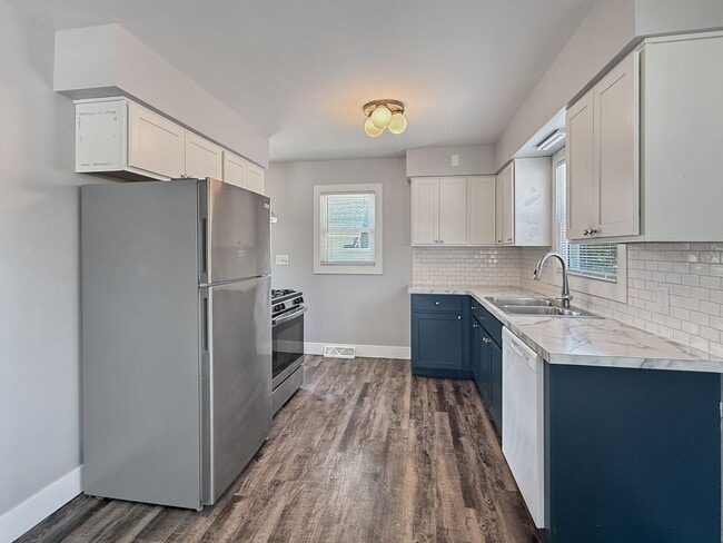Photo - 802 Bryant St SW
