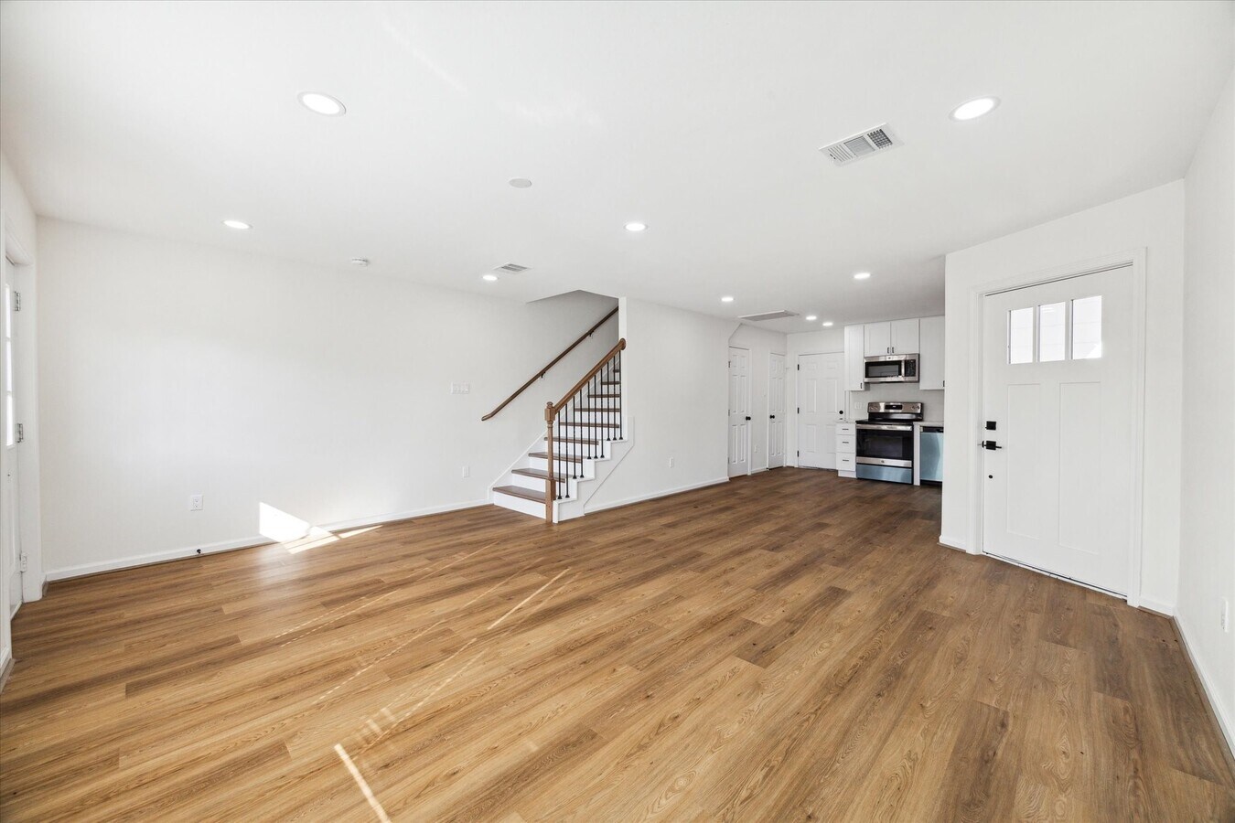 Photo - 9911 Porto Rico Rd