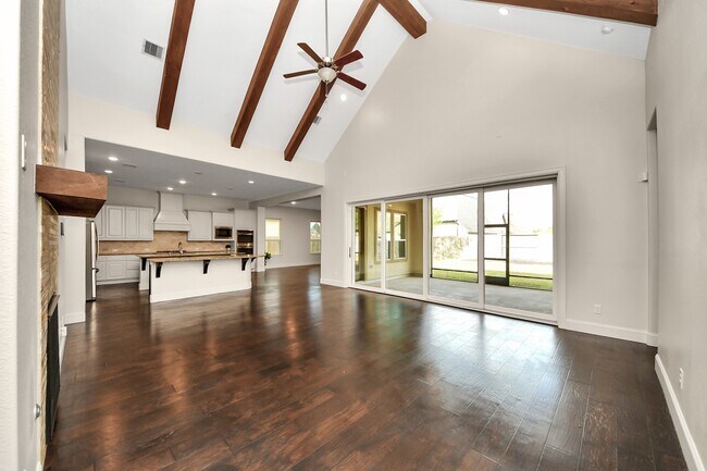 Photo - 9814 Carver Dr