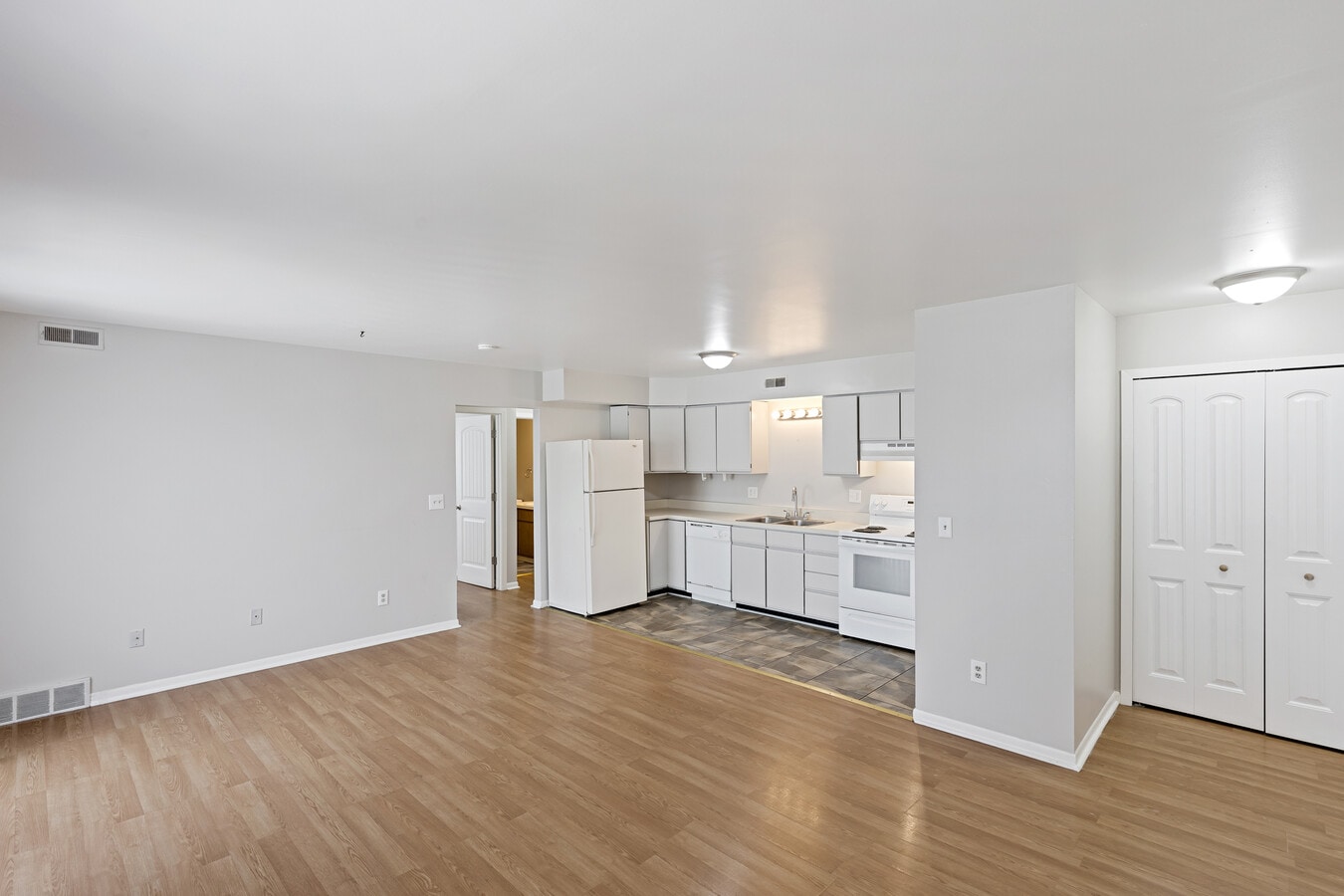 Rickett Road Apartments - Rickett Road Apartments