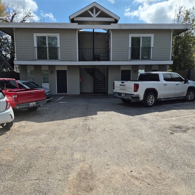 Building Photo - 1421 Marshall St Unit 2