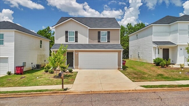 Building Photo - Family Fun Rental