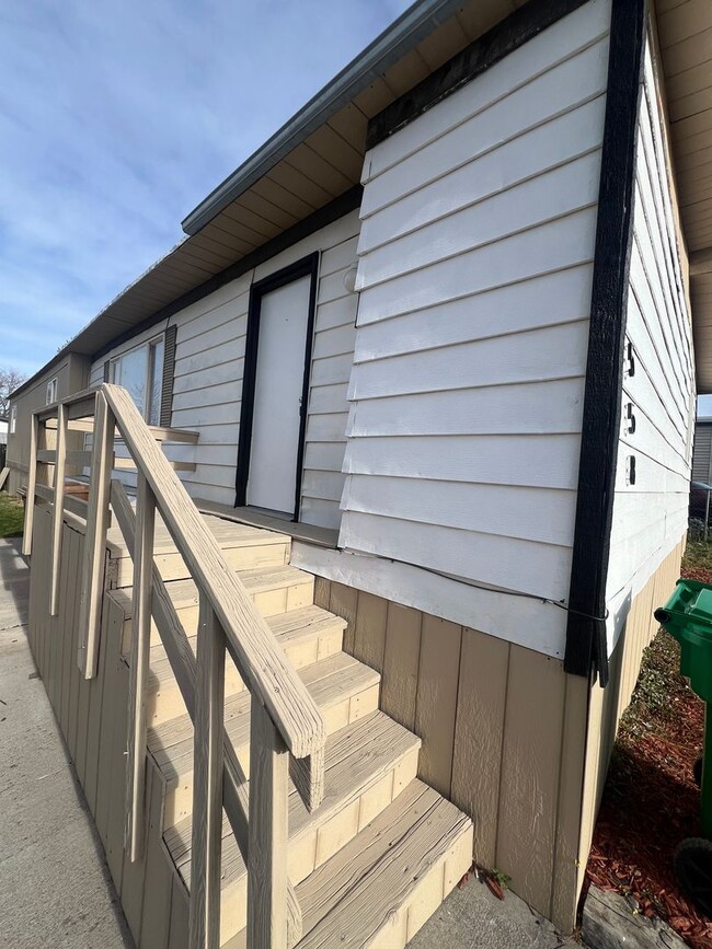 Photo - Large Three Bedroom In Chubbuck