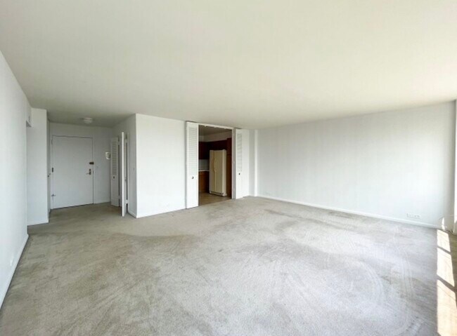 Photo - 2800 N Lake Shore Dr Unit 2310