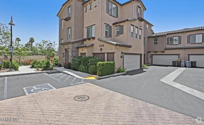Building Photo - 458 Stratus Ln Rental