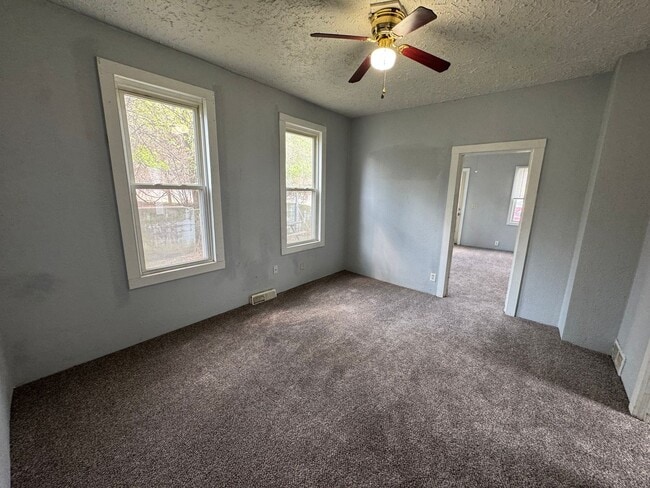 Photo - 428 7th St Unit 1