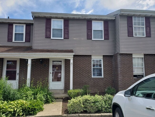 Building Photo - Cranberry Township Rental