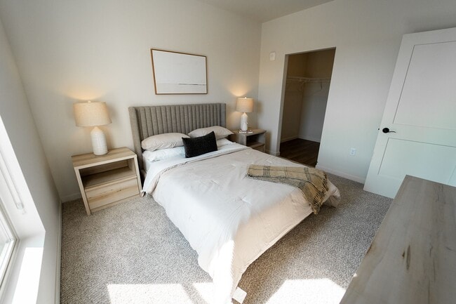 Photo - BLOC - New, Never Lived In