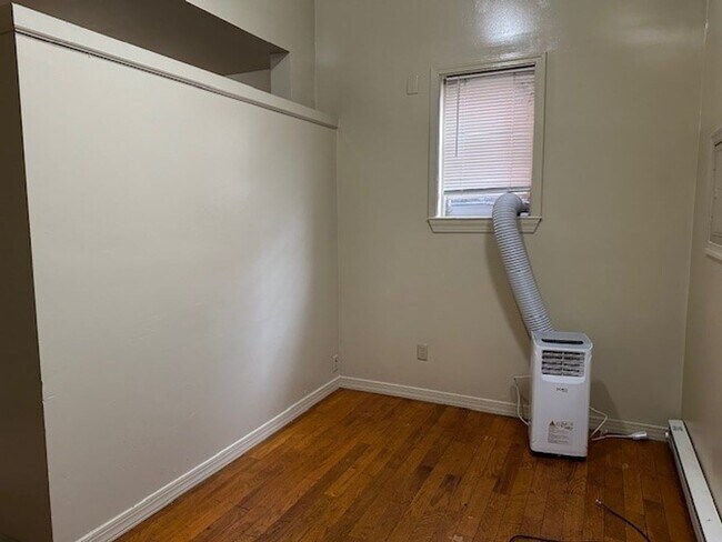 Photo - 275 Herr St Unit 13