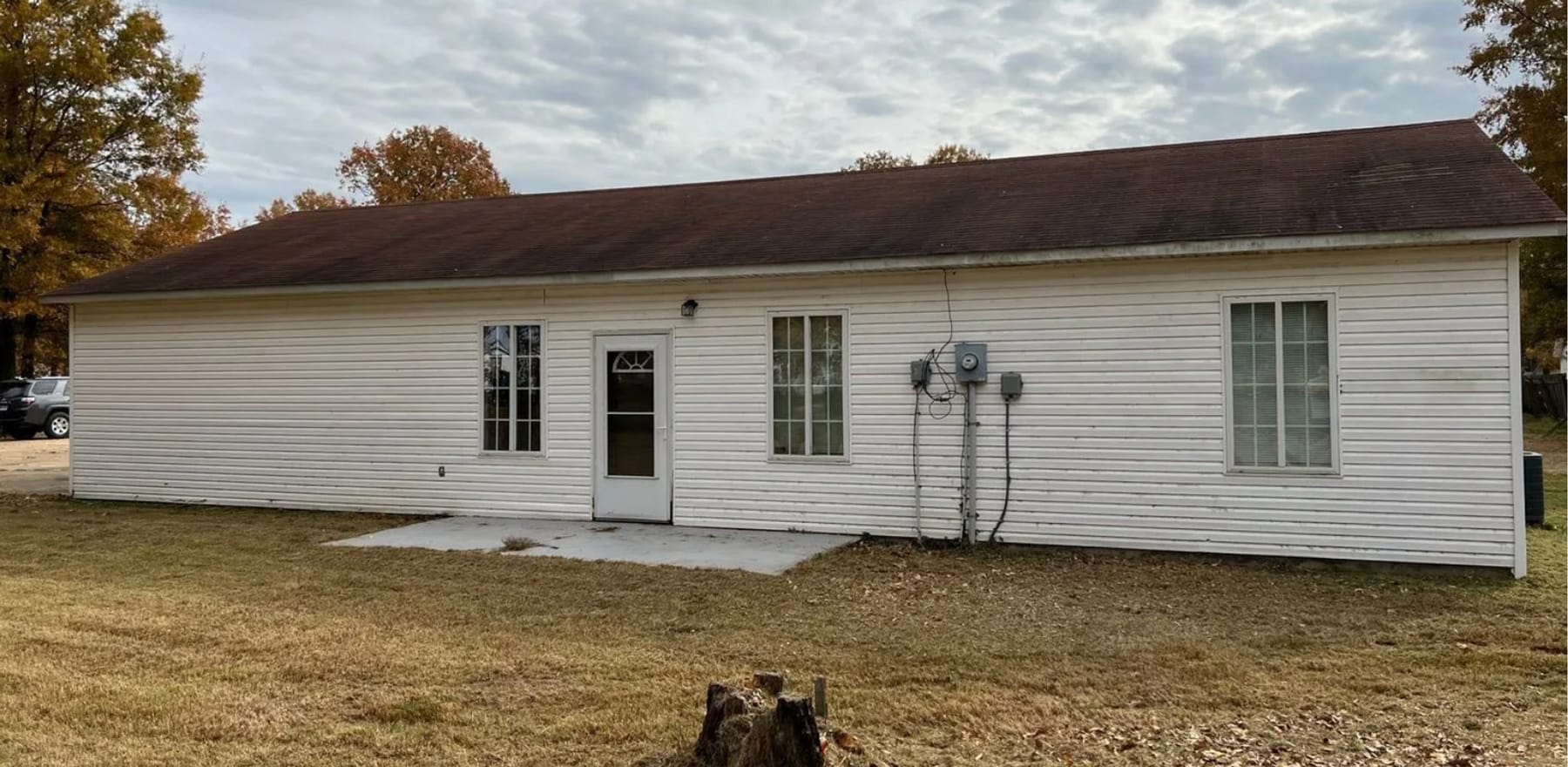 Photo - 1308 Barton Ln