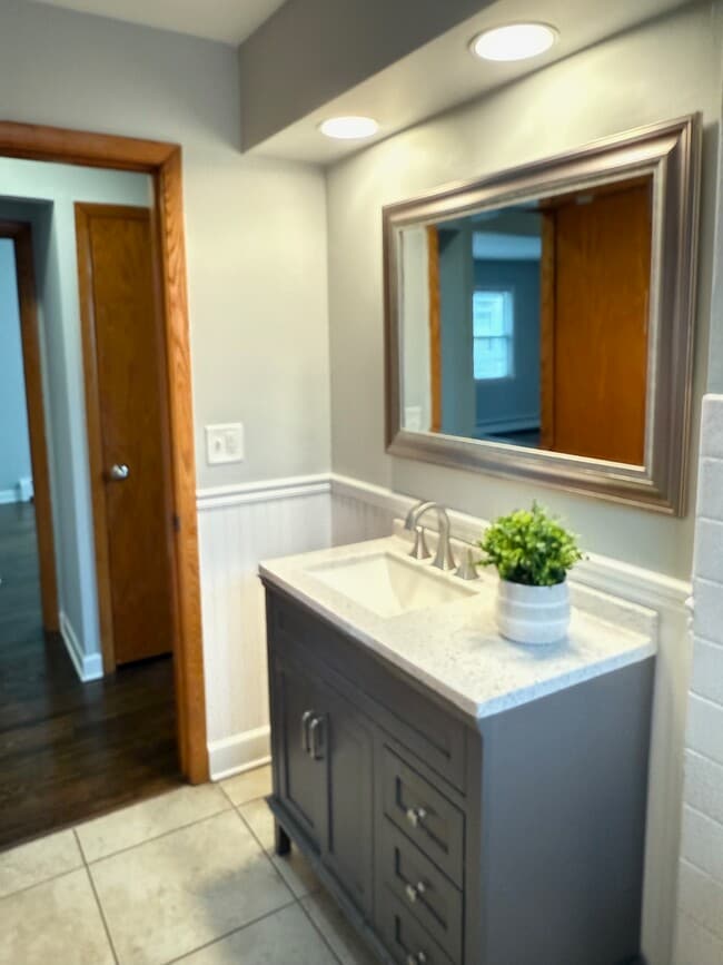 Unit 3N - Bathroom