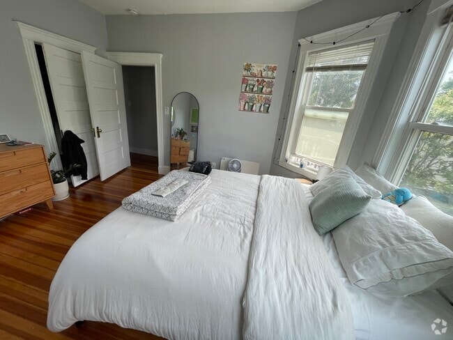 Building Photo - 21 Germania St Unit A 03 Rental