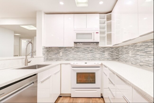 Photo - 2829 Timmons Ln Unit 167