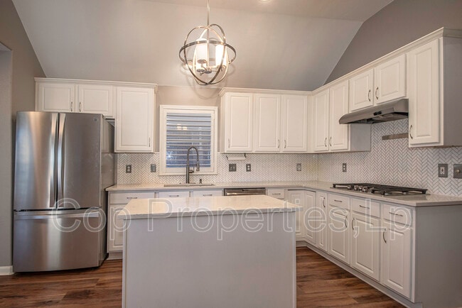 Photo - 1926 Simpson Trail