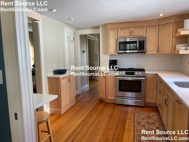 Photo - 19 Tyler Ave