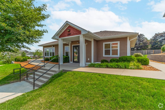 Building Photo - Prairie Winds Apartments