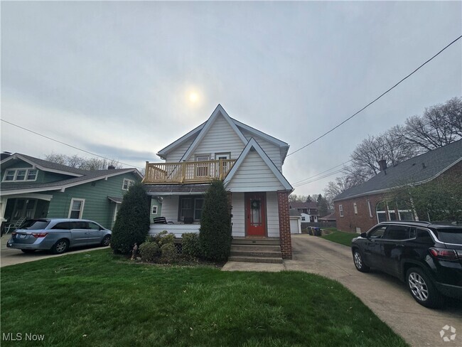 Building Photo - 1736 17th St Rental