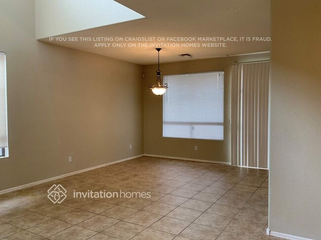 Photo - 40092 Calabria St