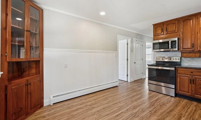 Photo - 45-47 Emery St Unit 2