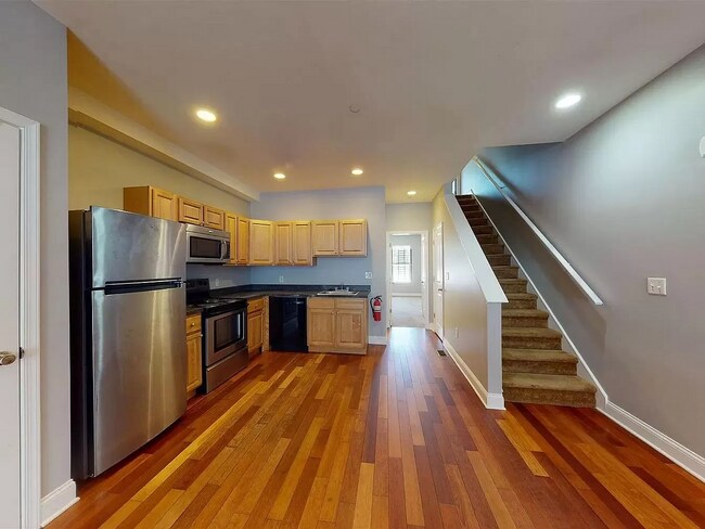 Photo - 1934 N Gratz St