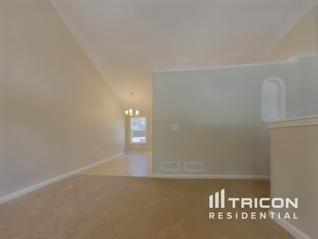 Photo - 6655 Breckenridge Dr