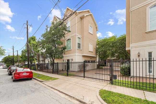 Photo - Exceptional Home in a Prime Location!