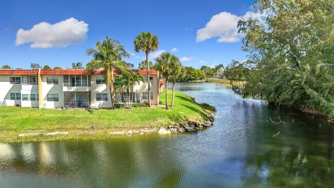 235 Lake Dora Dr Unidad 235