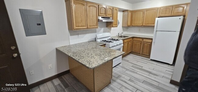 Photo - 52 Irvine Turner Blvd