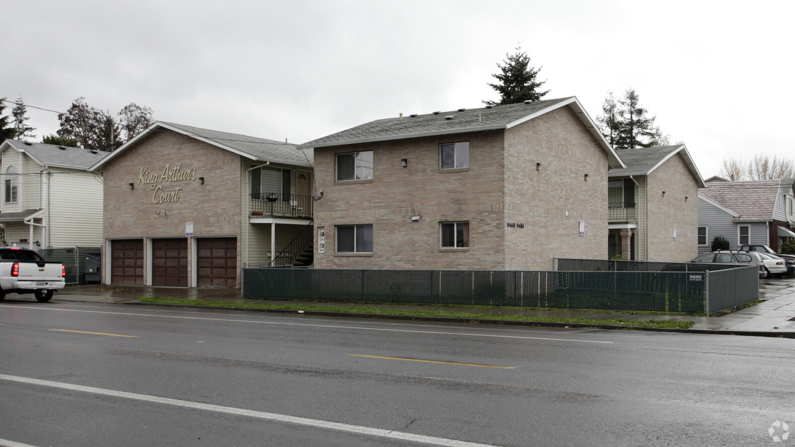 King Arthur's Court - King Arthur's Court Apartments