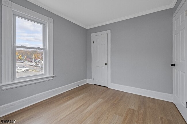 Photo - 8 Woodside Ave