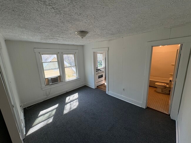 Photo - 522 W Allen St Unit 522 West Allen,  3