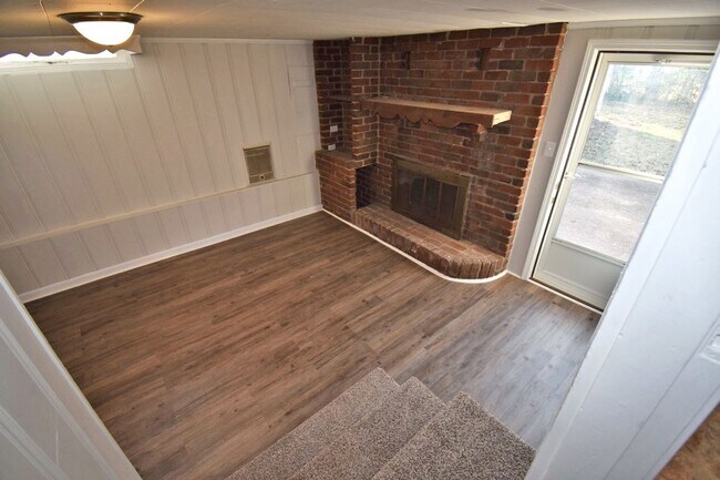 Photo - 3BR+bonus room home in North Murfreesboro, one level, Siegel Middle & High!