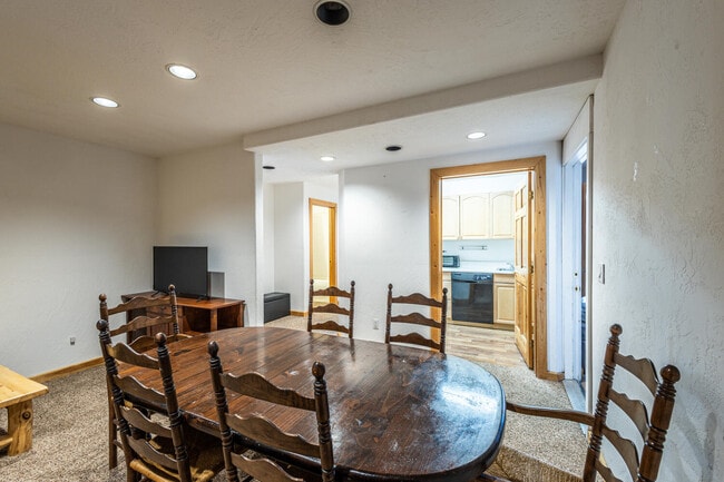 Photo - 11 Hackamore Rd