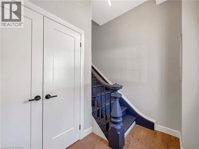 Photo - 45 Sydenham St